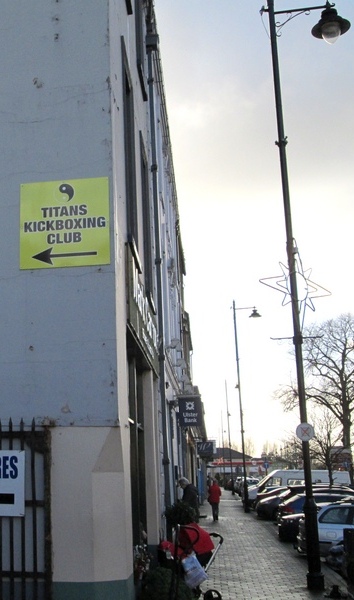 Titanic sign