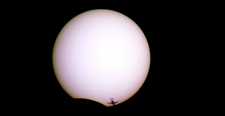 The solar eclipse 0f 2006