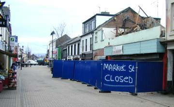 Market Street is closed sign